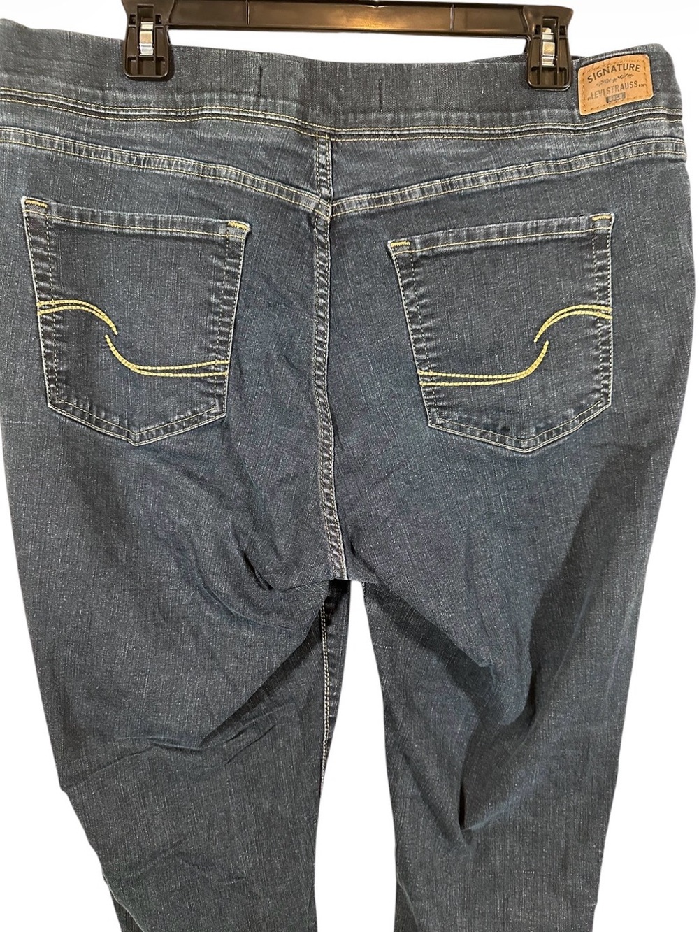 Levi Strauss Signature Gold Pull on Skinny Totally Shaping Jeans womens 18L - Picture 7 of 13